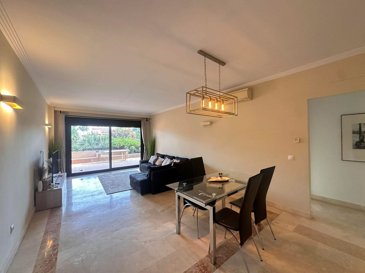 Se vende Apartamento Planta Baja de 2 dormitorios en Costa Del Sol, Málaga, España