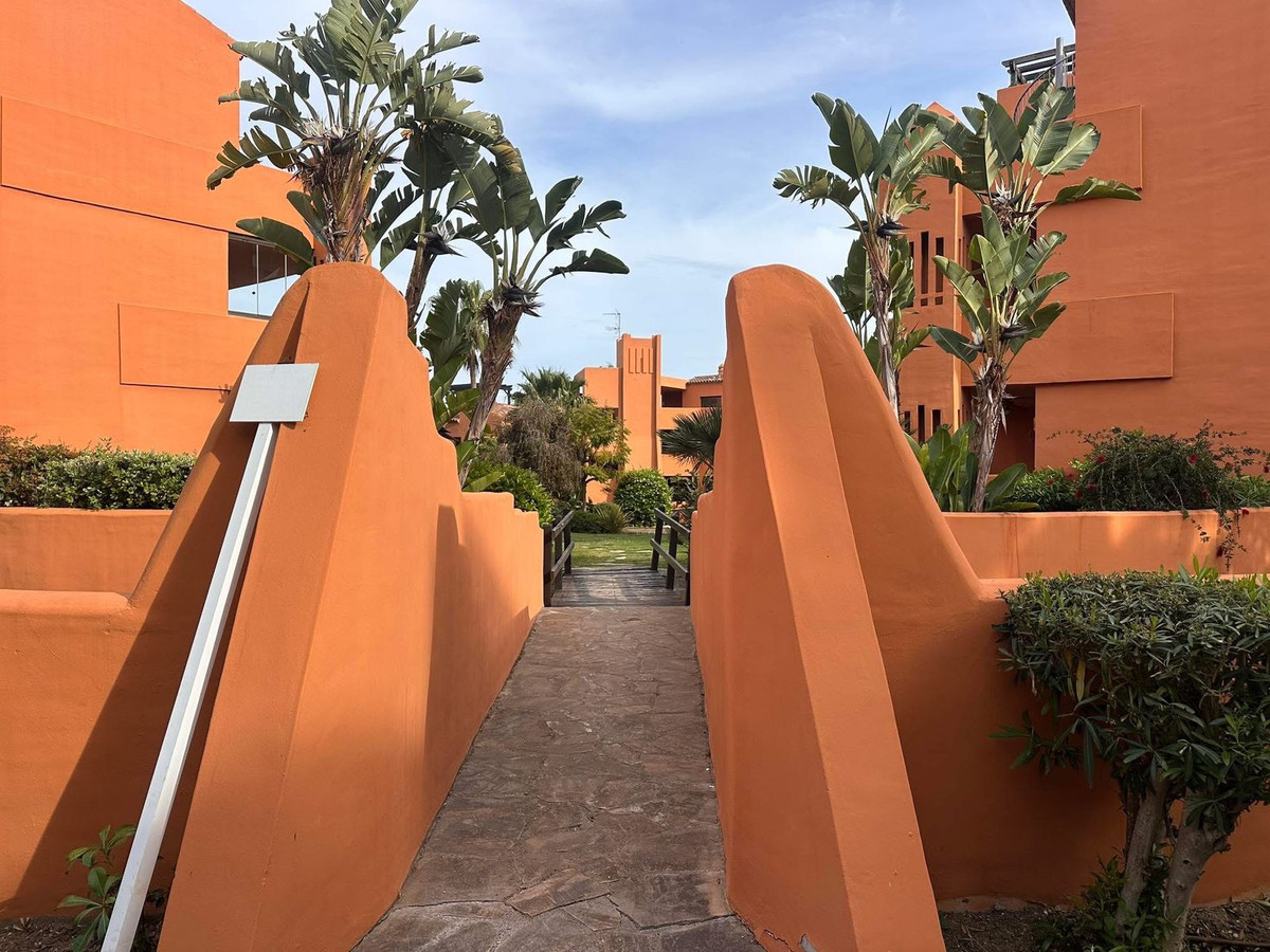Se vende Apartamento Planta Baja de 2 dormitorios en Costa Del Sol, Málaga, España