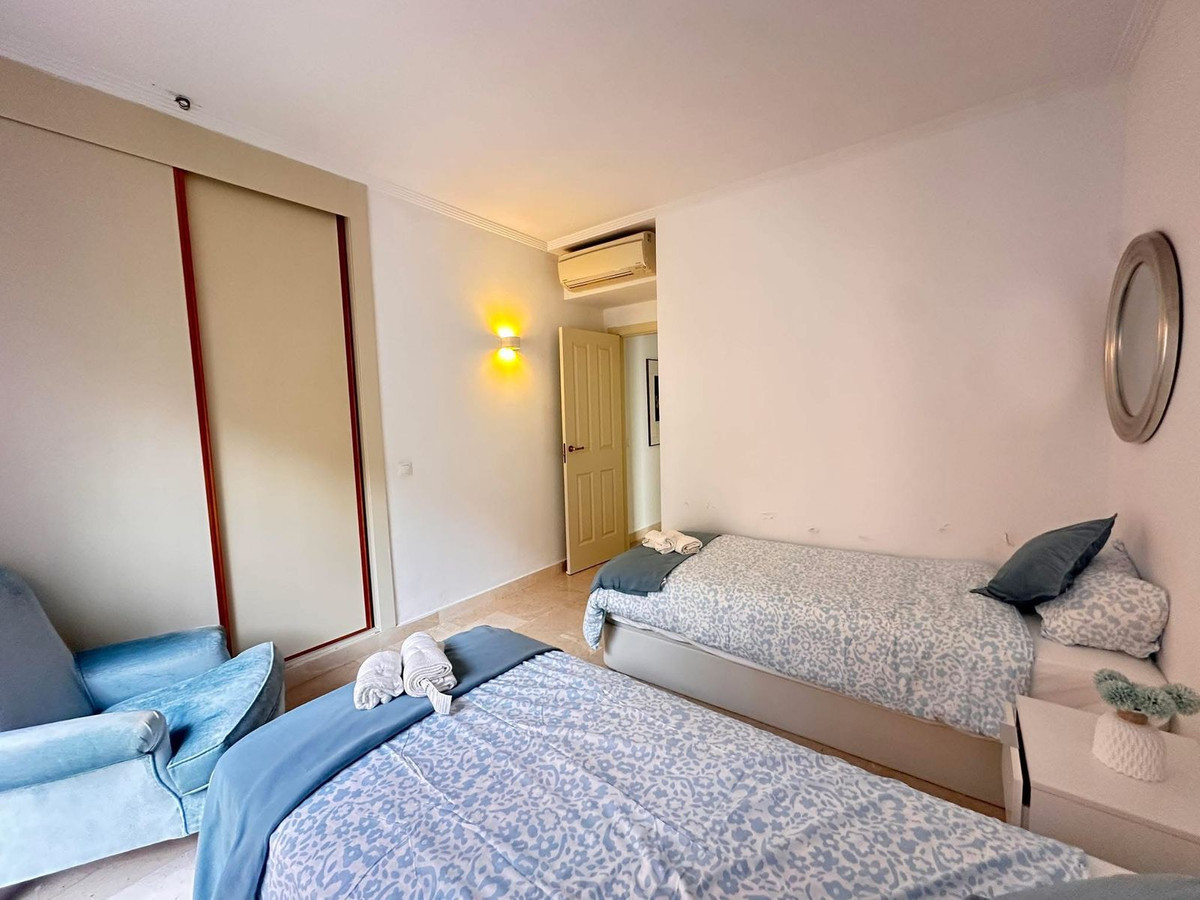 Se vende Apartamento Planta Baja de 2 dormitorios en Costa Del Sol, Málaga, España