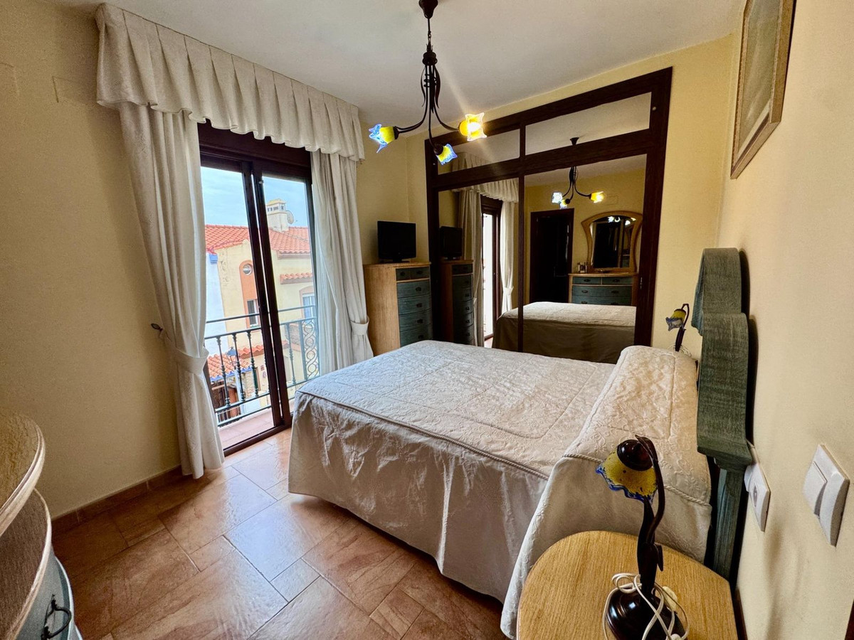 Se vende Pareada de 4 dormitorios en Costa Del Sol, Málaga, España