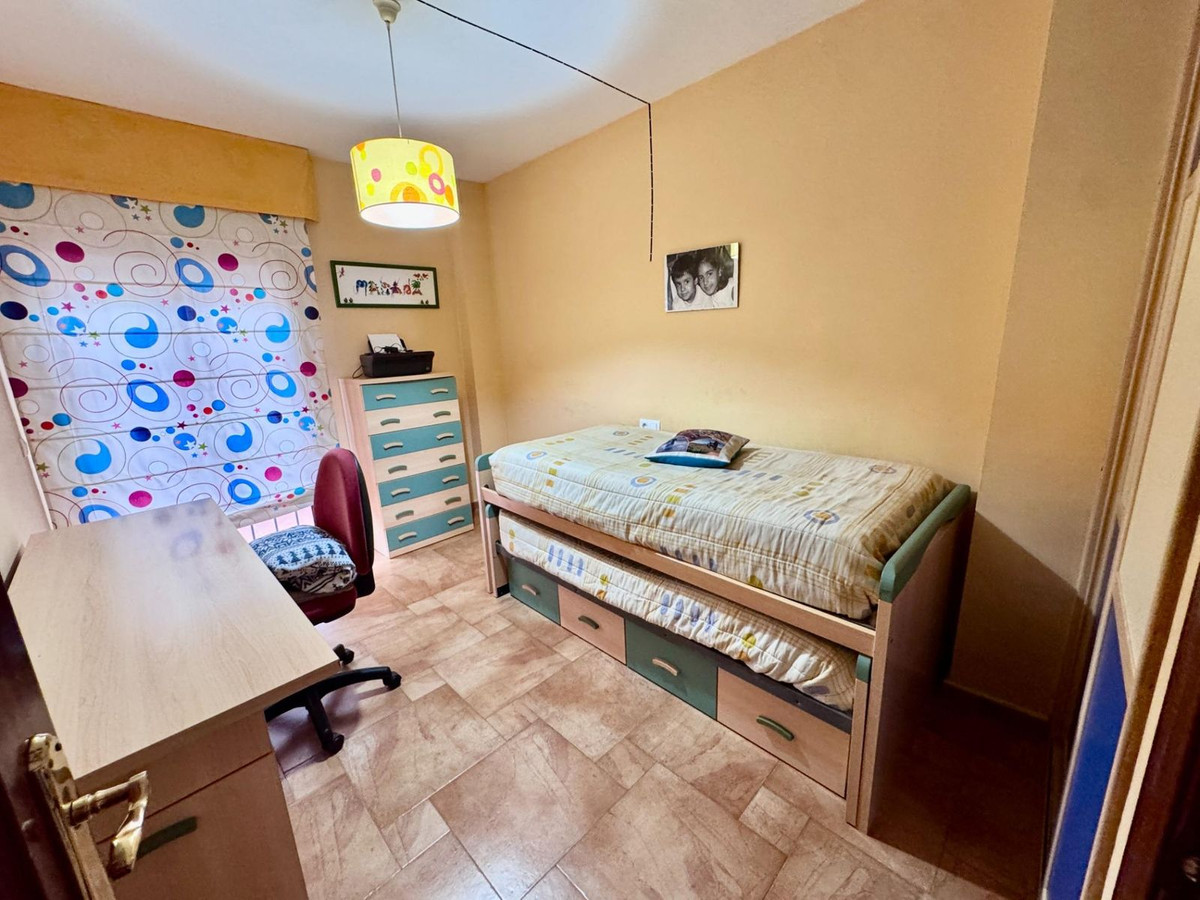 Se vende Pareada de 4 dormitorios en Costa Del Sol, Málaga, España