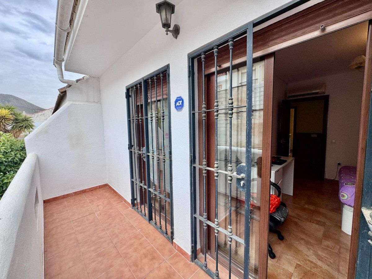 Se vende Pareada de 4 dormitorios en Costa Del Sol, Málaga, España