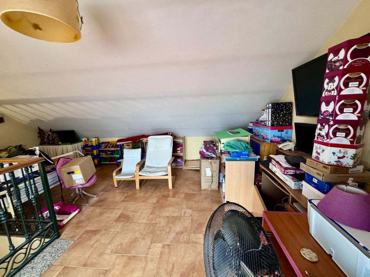 Se vende Pareada de 4 dormitorios en Costa Del Sol, Málaga, España