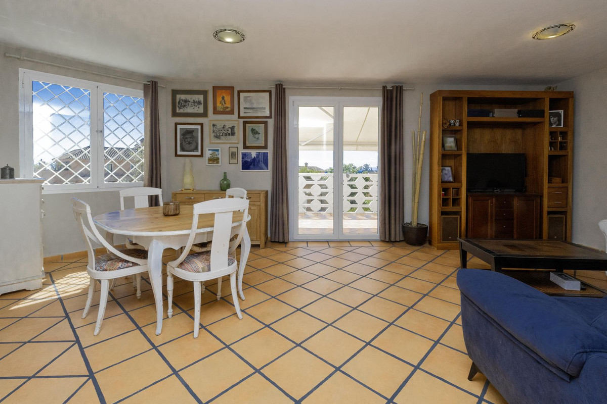 Se vende Villa - Chalet de 3 dormitorios en Costa Del Sol, Málaga, España