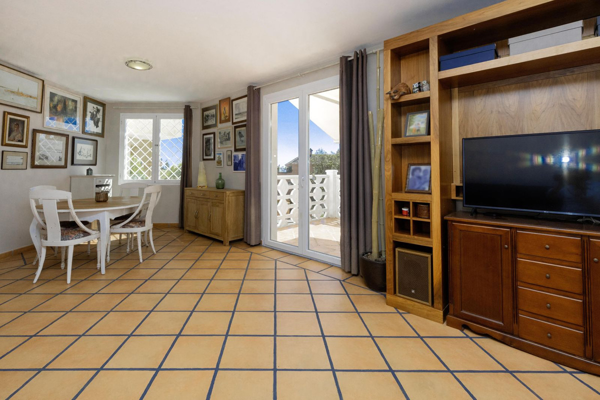 Se vende Villa - Chalet de 3 dormitorios en Costa Del Sol, Málaga, España