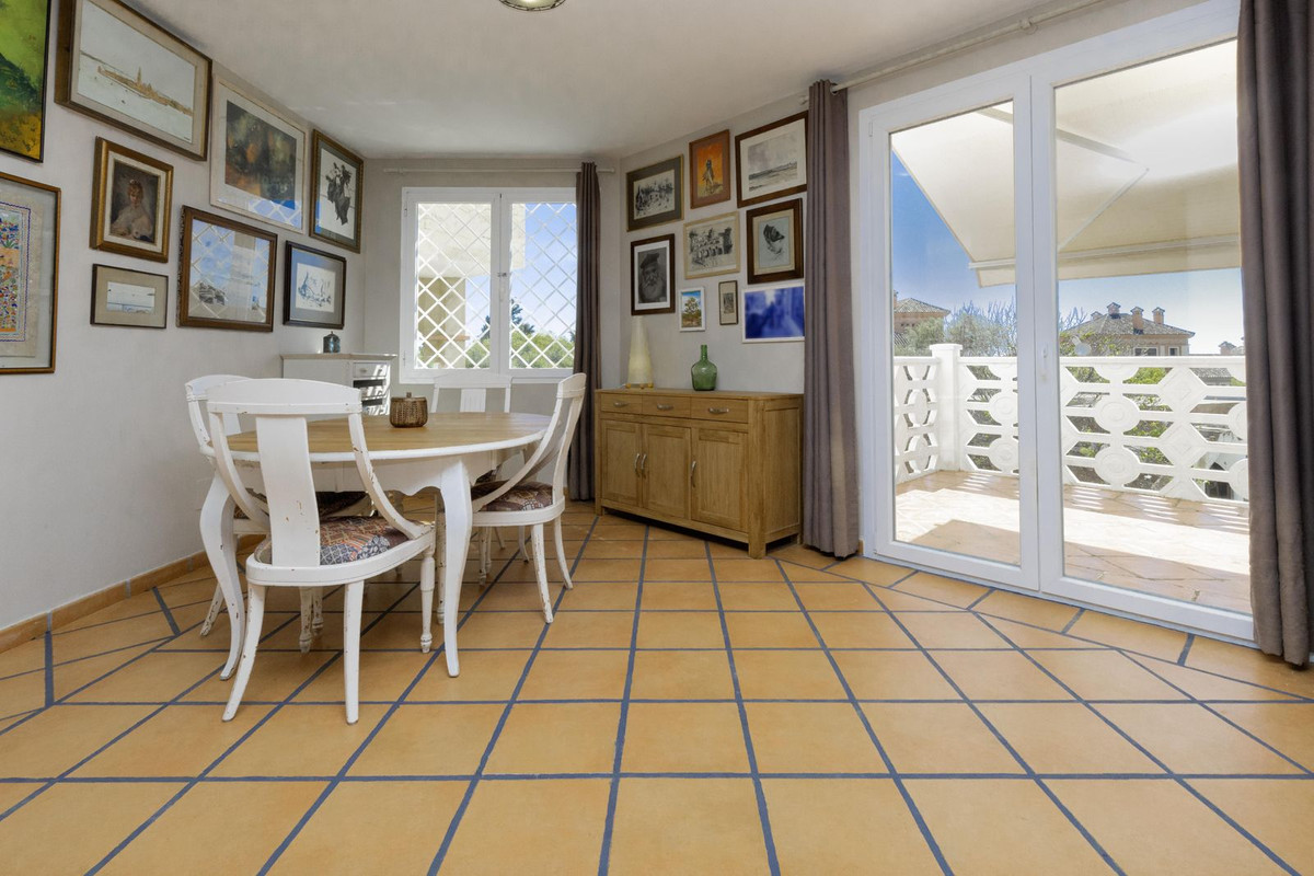 Se vende Villa - Chalet de 3 dormitorios en Costa Del Sol, Málaga, España