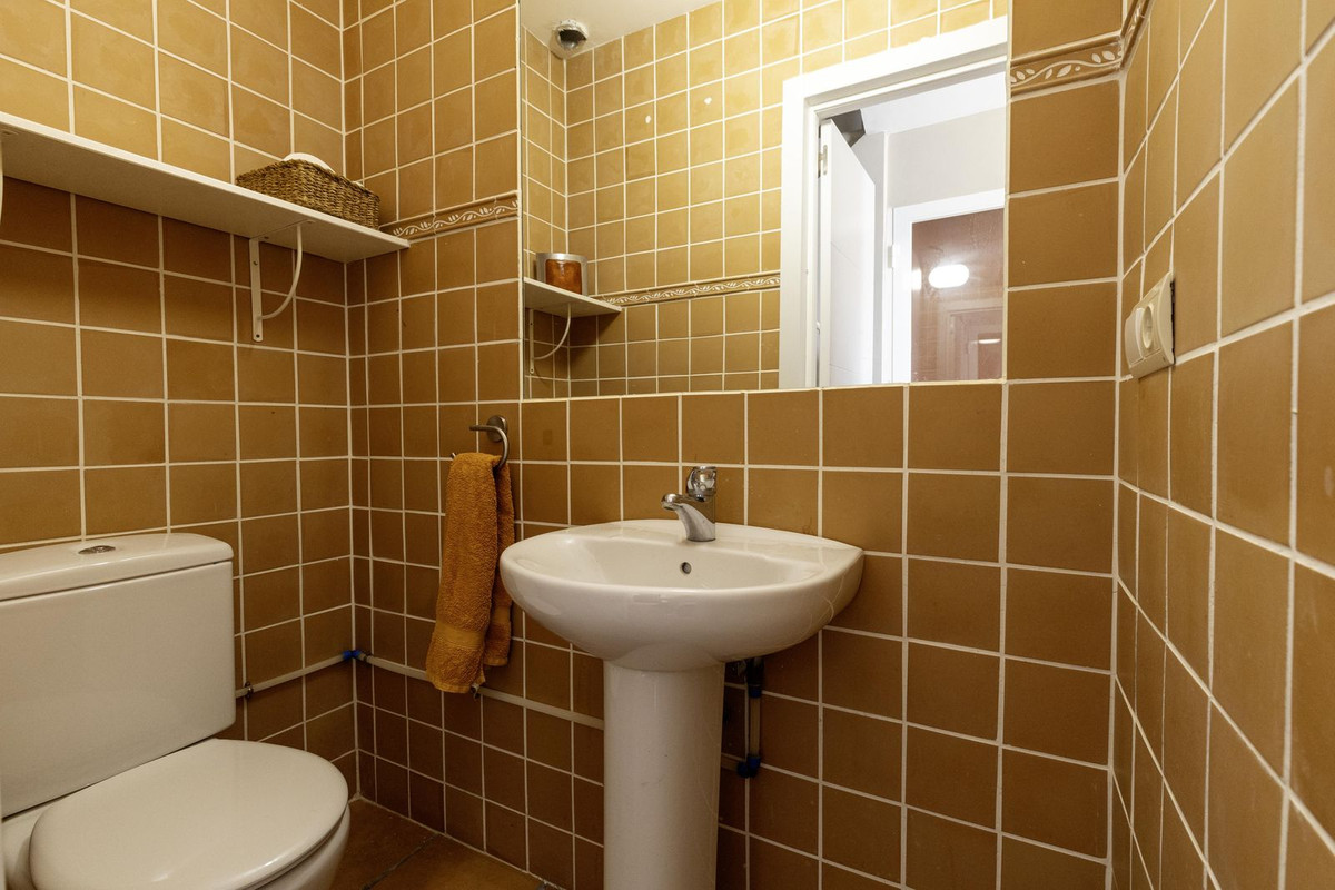 Se vende Villa - Chalet de 3 dormitorios en Costa Del Sol, Málaga, España