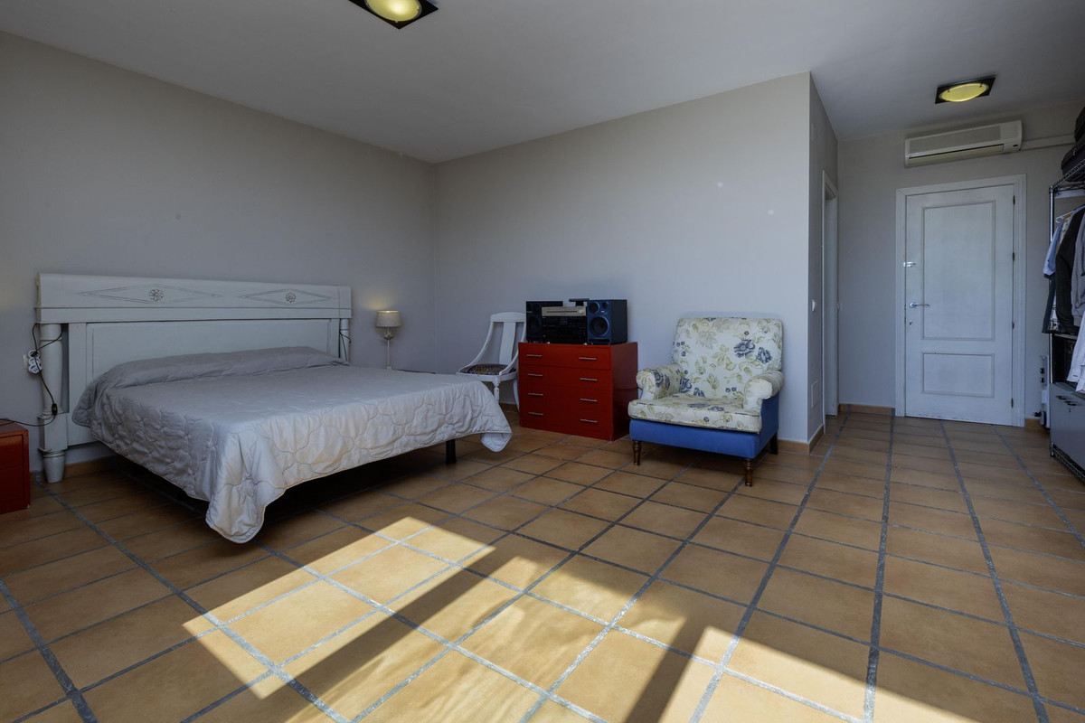 Se vende Villa - Chalet de 3 dormitorios en Costa Del Sol, Málaga, España