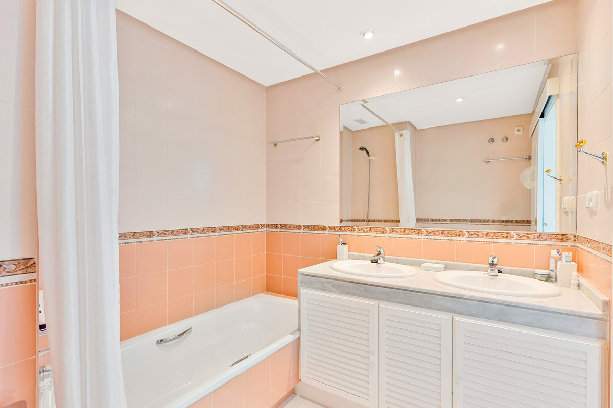 2 Bed Apartment for sale in Mijas Costa Costa Del Sol, Málaga, Spain