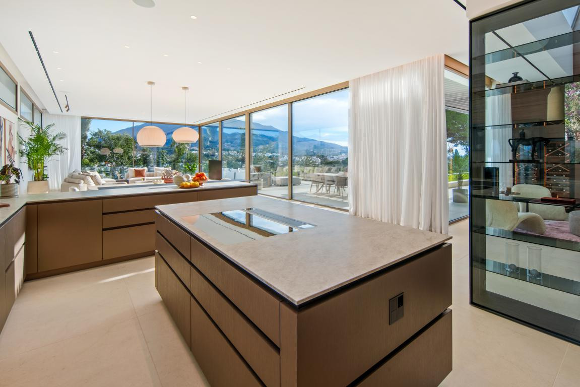 Se vende Villa - Chalet de 5 dormitorios en Costa Del Sol, Málaga, España