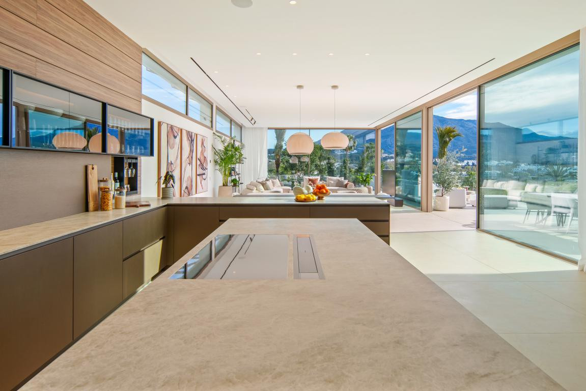 Se vende Villa - Chalet de 5 dormitorios en Costa Del Sol, Málaga, España