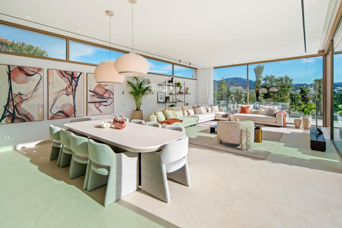 Se vende Villa - Chalet de 5 dormitorios en Costa Del Sol, Málaga, España