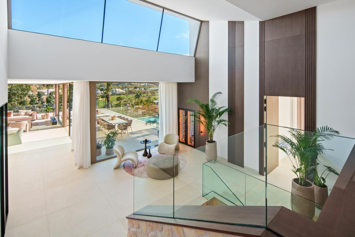 Se vende Villa - Chalet de 5 dormitorios en Costa Del Sol, Málaga, España