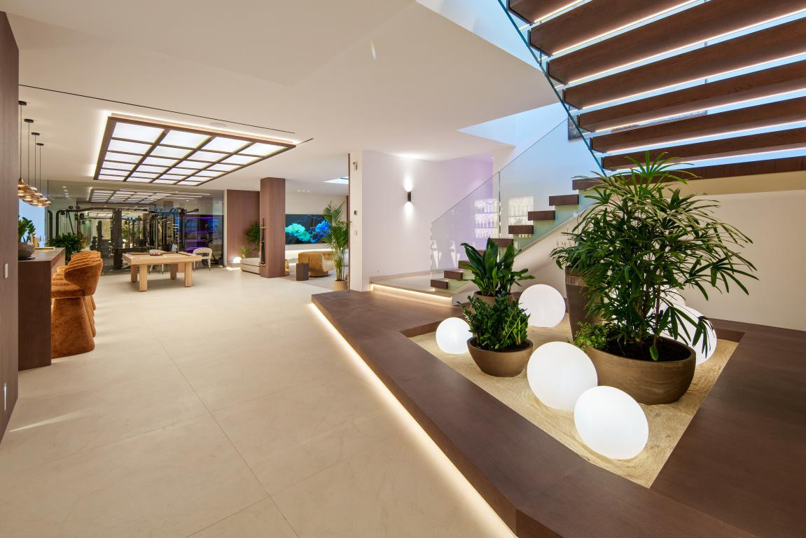 Se vende Villa - Chalet de 5 dormitorios en Costa Del Sol, Málaga, España
