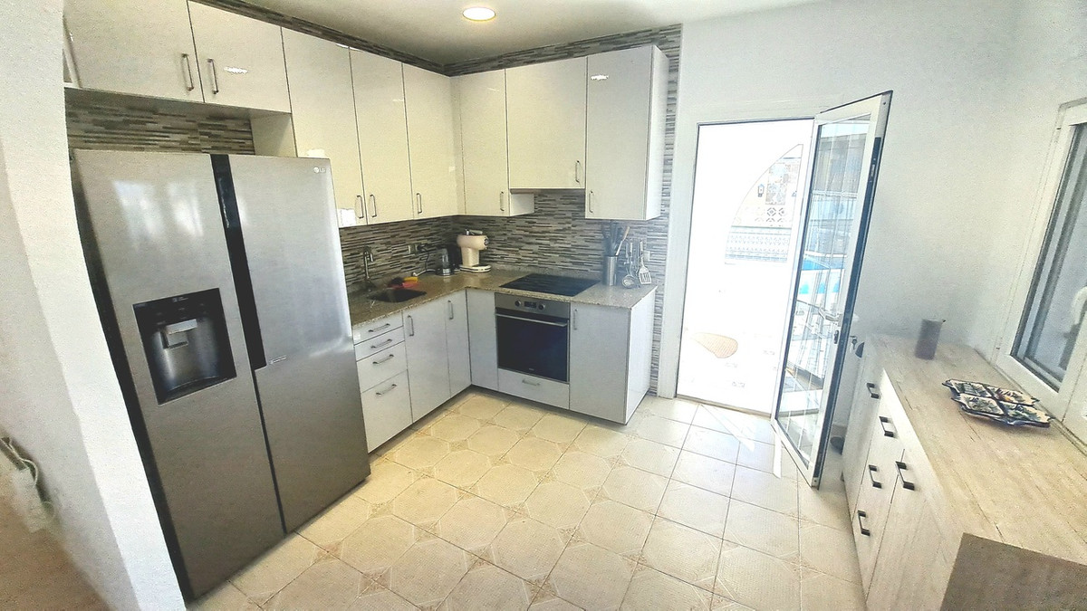 3 Bed Townhouse for sale in Blue Lagoon Costa Blanca, Alicante, Spain
