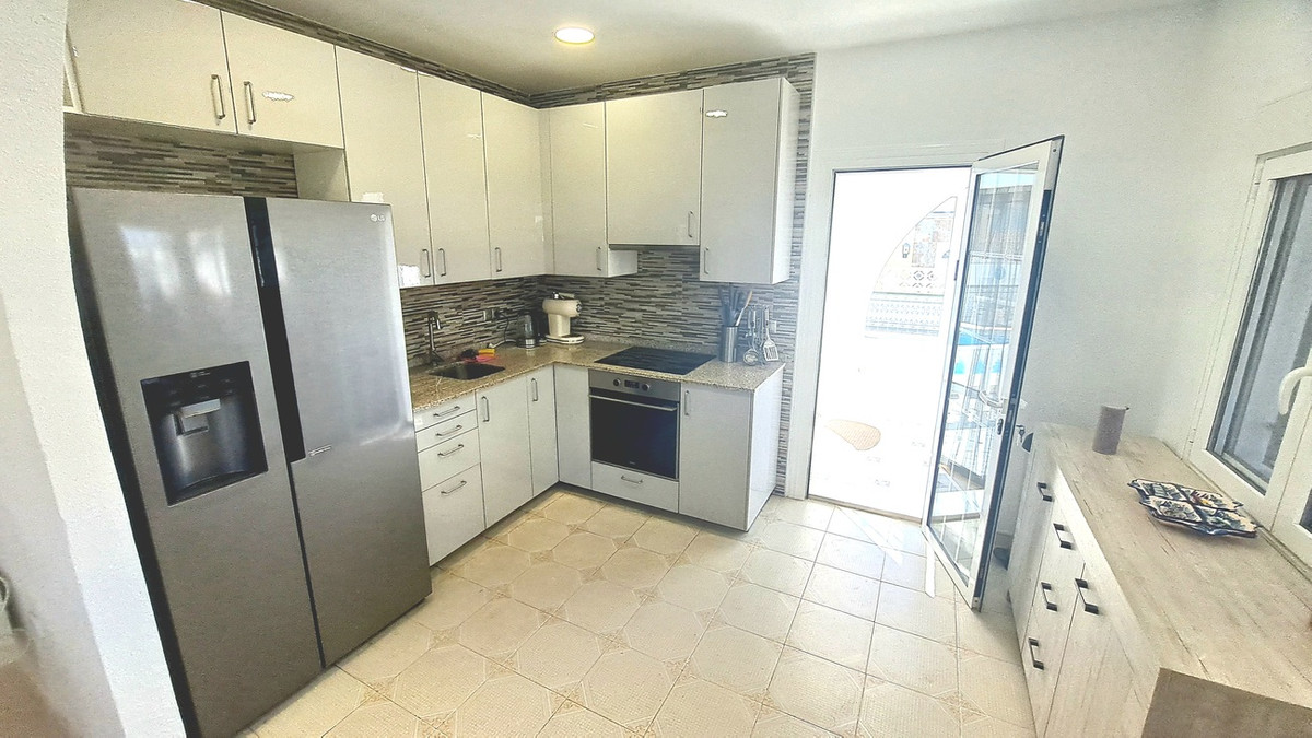 3 Bed Townhouse for sale in Blue Lagoon Costa Blanca, Alicante, Spain