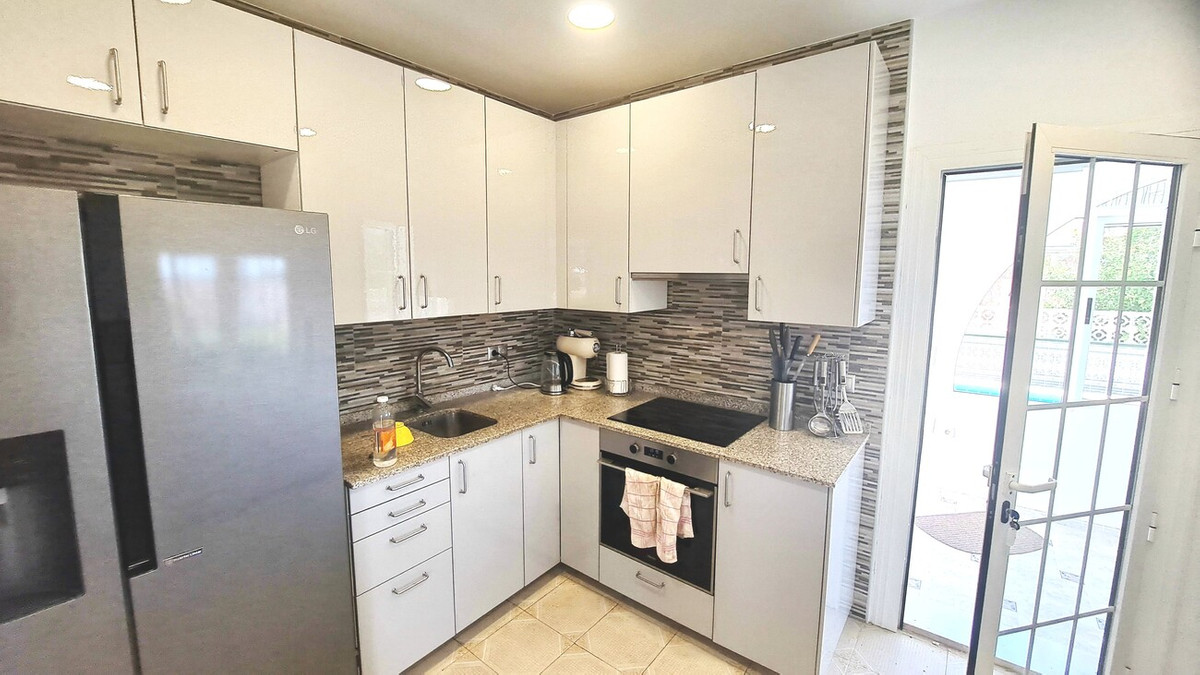 3 Bed Townhouse for sale in Blue Lagoon Costa Blanca, Alicante, Spain