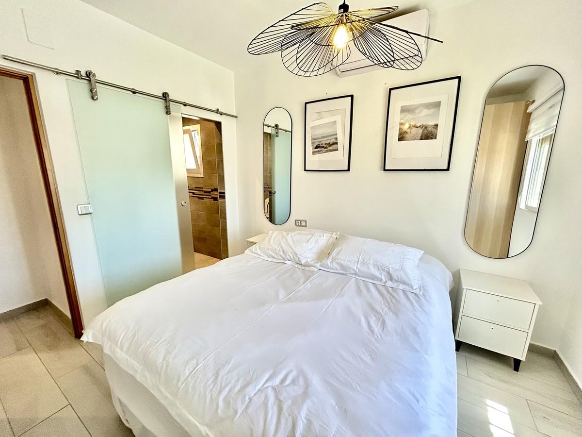 Se vende Villa - Chalet de 2 dormitorios en Costa Blanca, Alicante, España