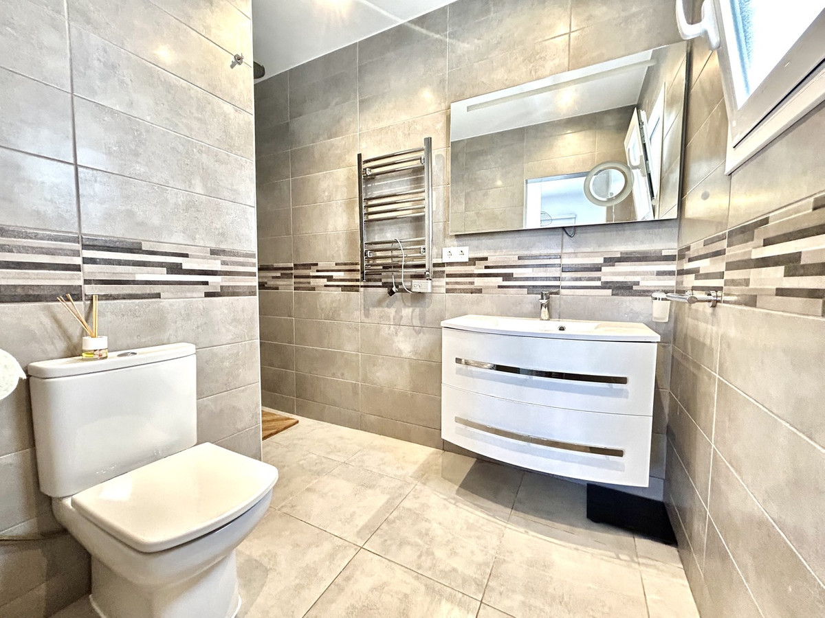 Se vende Villa - Chalet de 2 dormitorios en Costa Blanca, Alicante, España