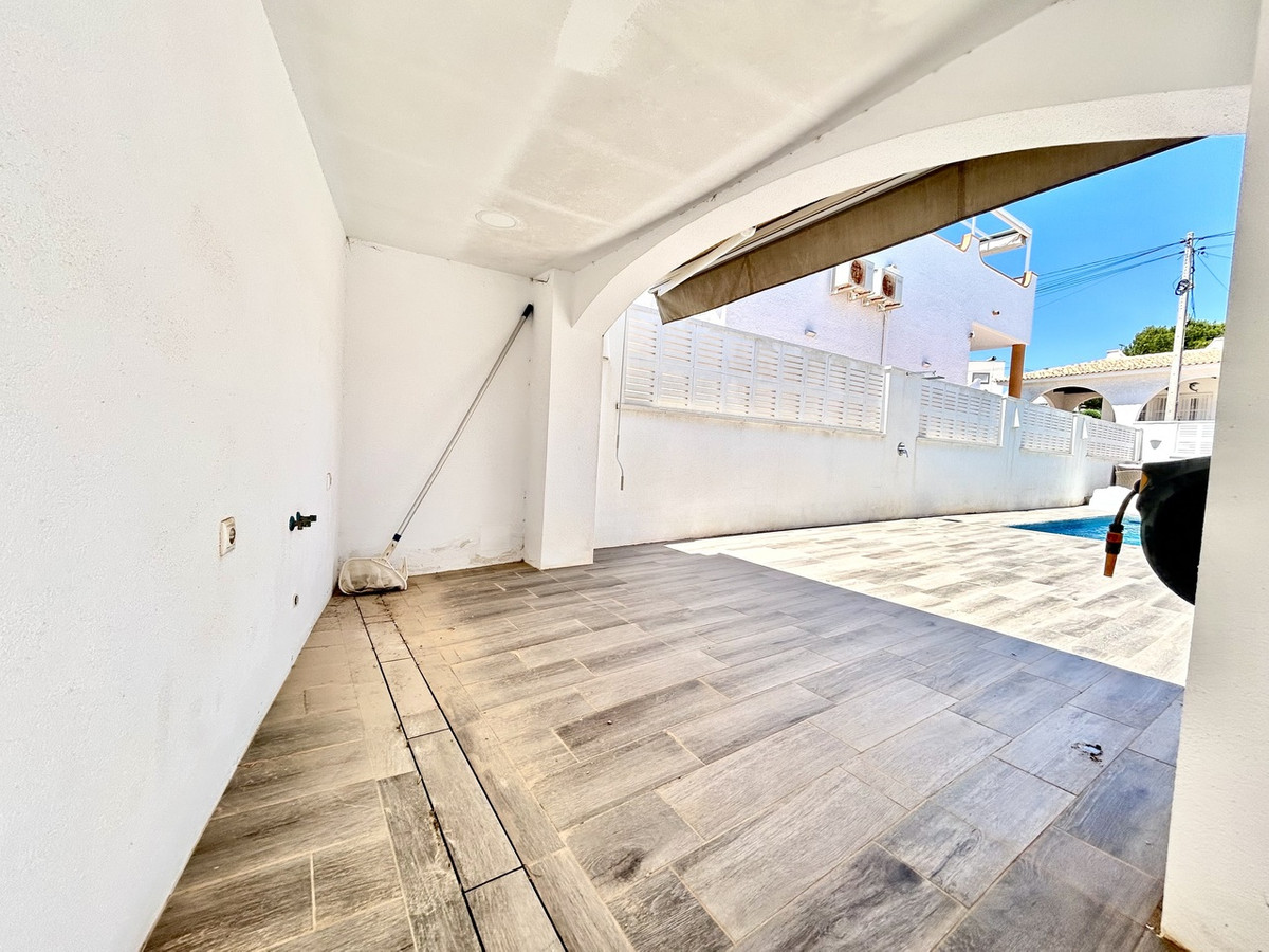 Se vende Villa - Chalet de 2 dormitorios en Costa Blanca, Alicante, España