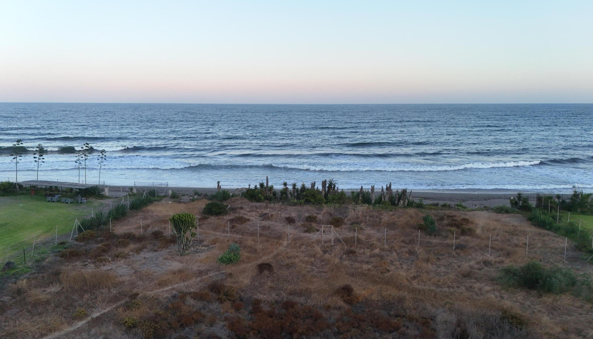 Se vende Terreno Rustico  en Costa Del Sol, Málaga, España