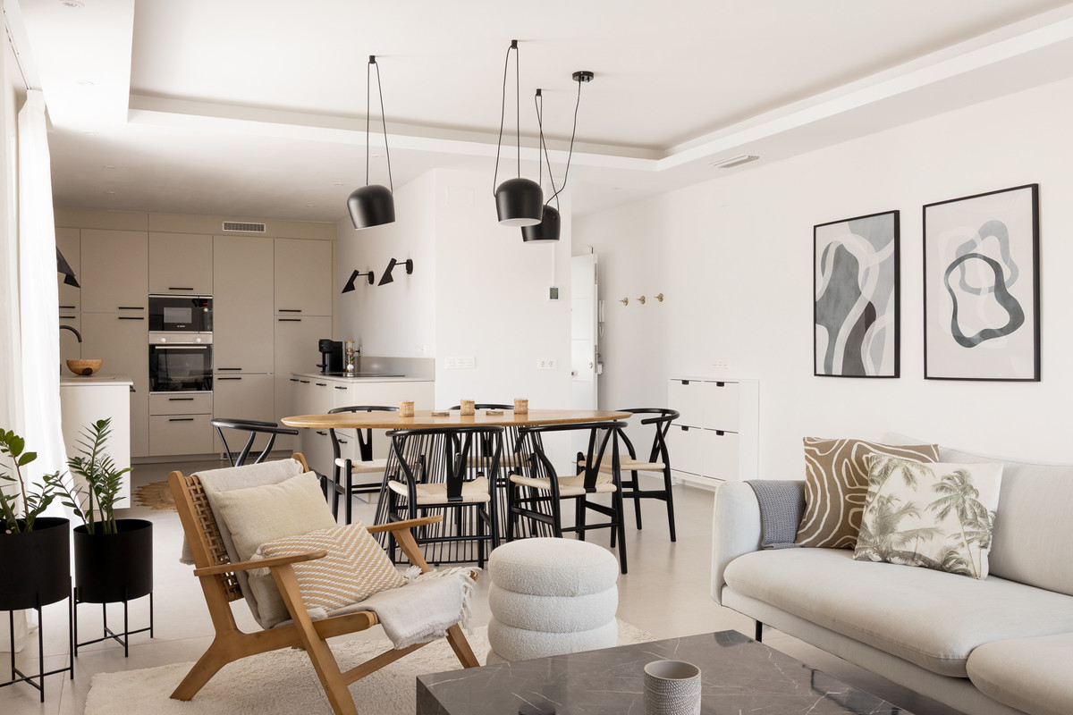3 Bed Apartment for sale in Nueva Andalucía Costa Del Sol, Málaga, Spain