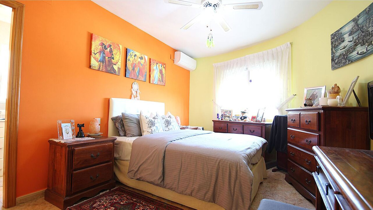 Se vende Villa - Chalet de 3 dormitorios en Costa Blanca, Alicante, España