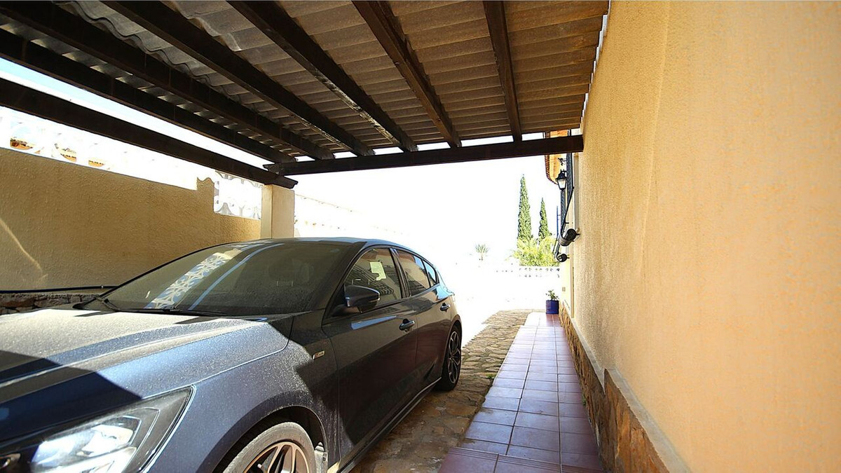 Se vende Villa - Chalet de 3 dormitorios en Costa Blanca, Alicante, España