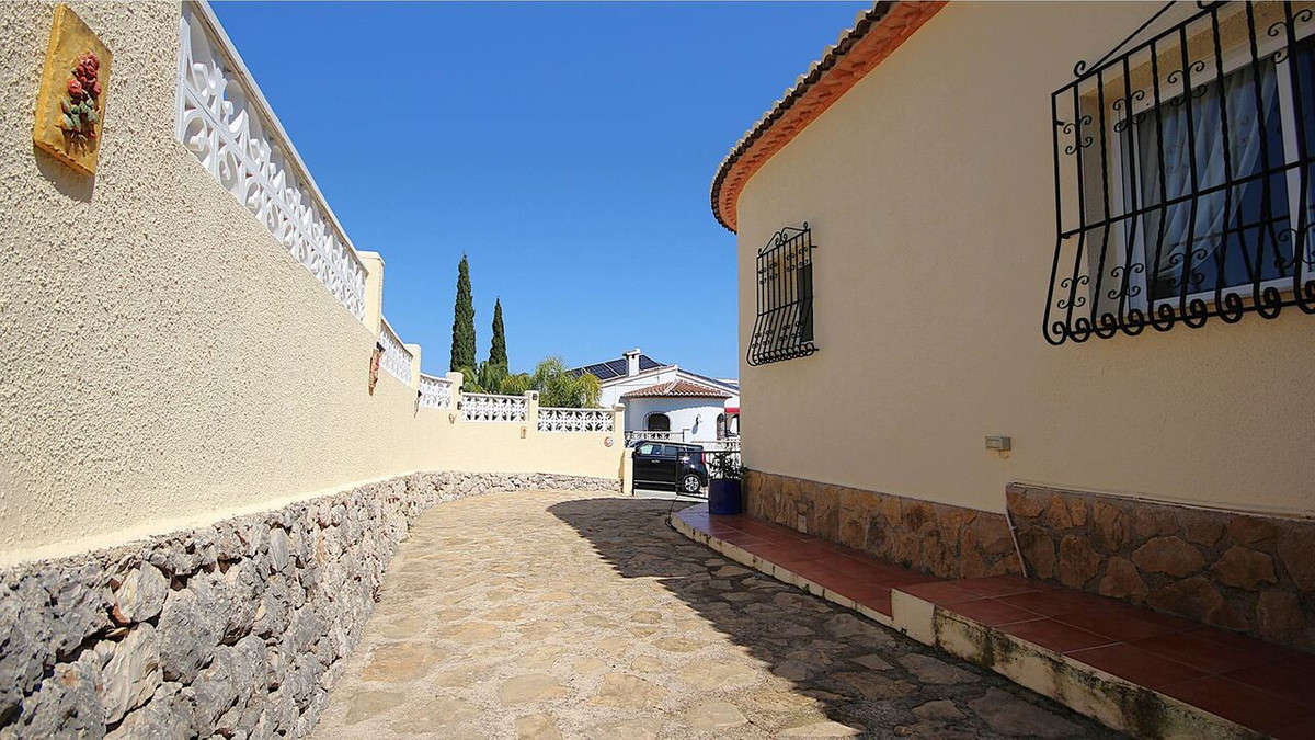 Se vende Villa - Chalet de 3 dormitorios en Costa Blanca, Alicante, España