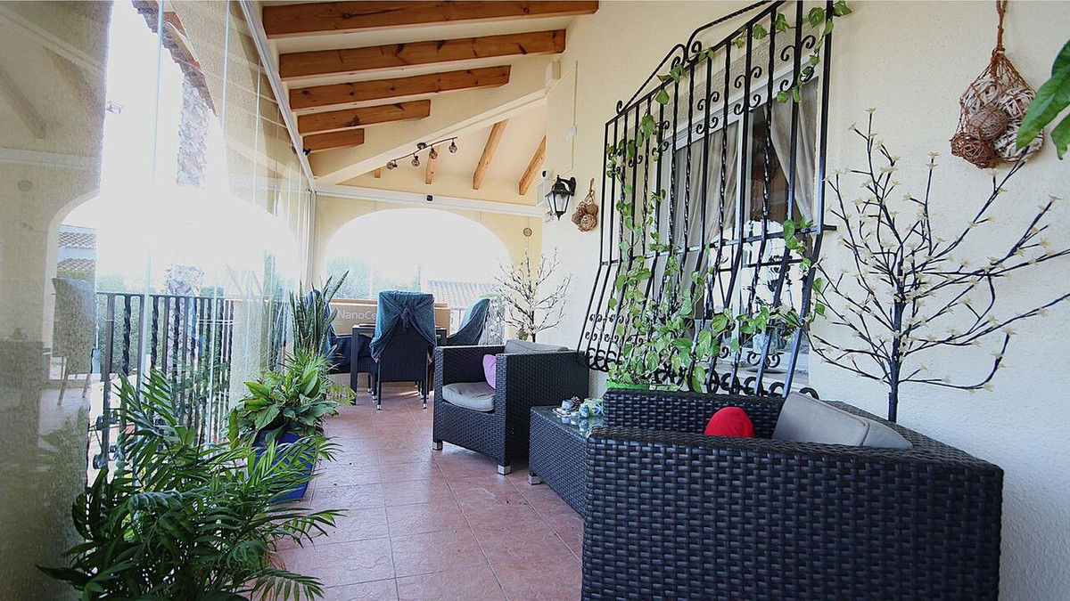 Se vende Villa - Chalet de 3 dormitorios en Costa Blanca, Alicante, España