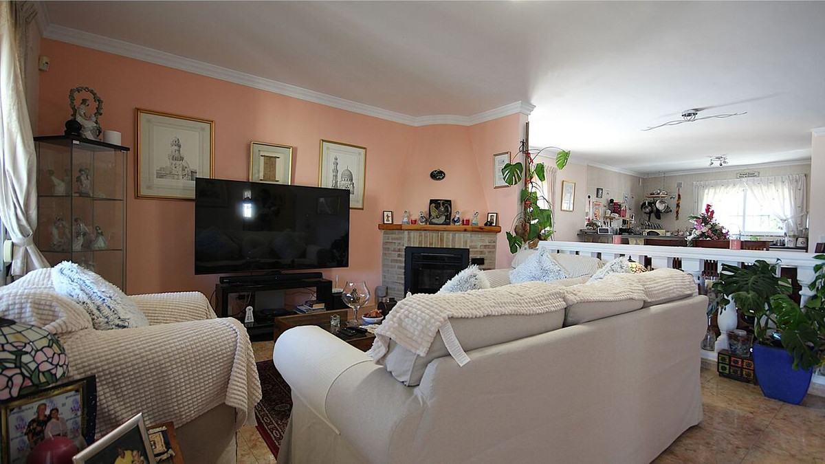 Se vende Villa - Chalet de 3 dormitorios en Costa Blanca, Alicante, España