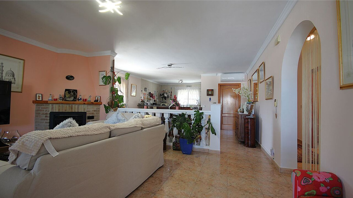 Se vende Villa - Chalet de 3 dormitorios en Costa Blanca, Alicante, España
