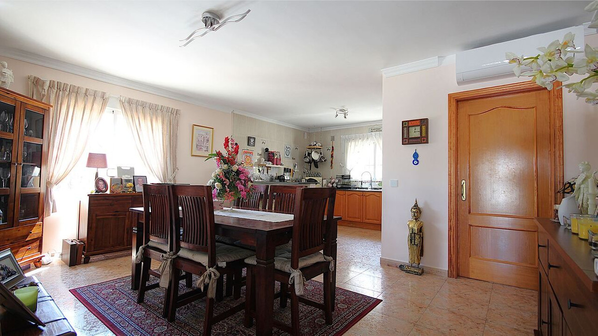 Se vende Villa - Chalet de 3 dormitorios en Costa Blanca, Alicante, España