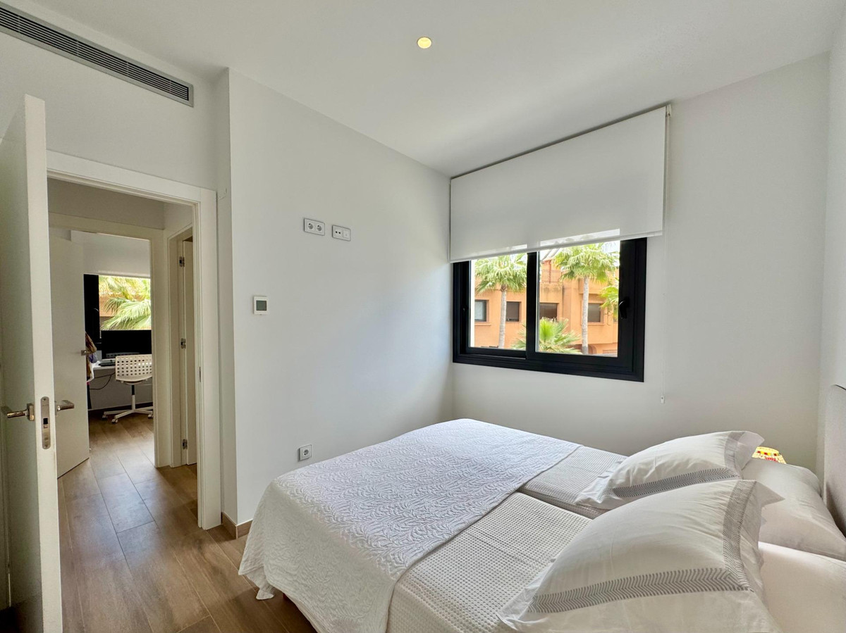 Se vende Villa - Chalet de 4 dormitorios en Costa Blanca, Alicante, España