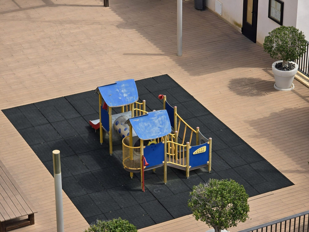 Se vende Apartamento Planta Media de 2 dormitorios en Costa Blanca, Alicante, España