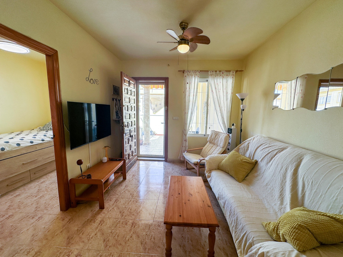 Se vende Apartamento Planta Baja de 2 dormitorios en Costa Blanca, Alicante, España