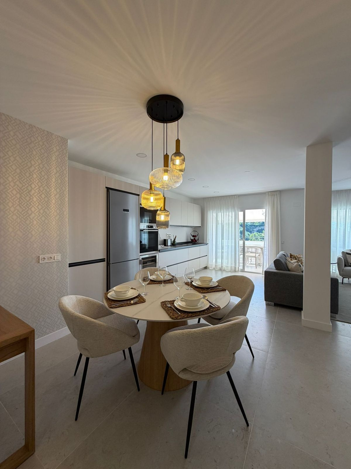 3 Bed Apartment for sale in Benahavís Costa Del Sol, Málaga, Spain