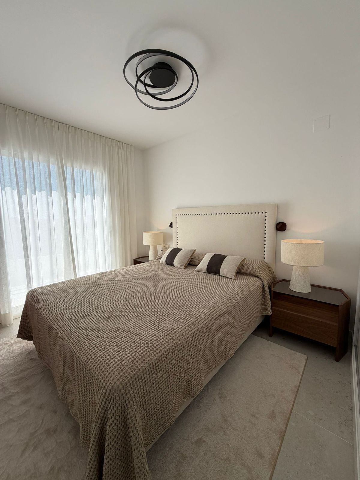 3 Bed Apartment for sale in Benahavís Costa Del Sol, Málaga, Spain