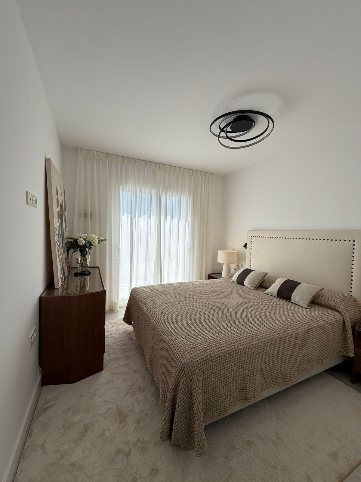 3 Bed Apartment for sale in Benahavís Costa Del Sol, Málaga, Spain