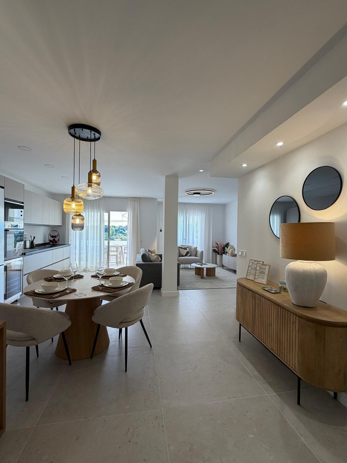 3 Bed Apartment for sale in Benahavís Costa Del Sol, Málaga, Spain