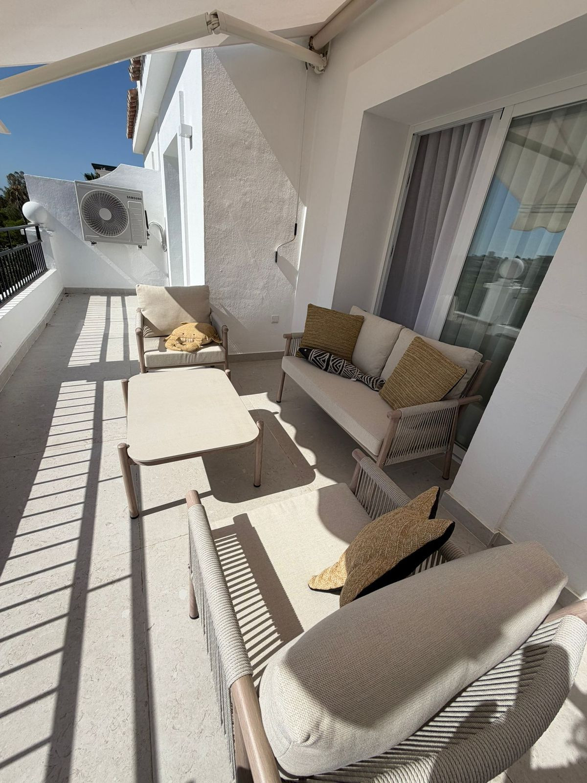 3 Bed Apartment for sale in Benahavís Costa Del Sol, Málaga, Spain