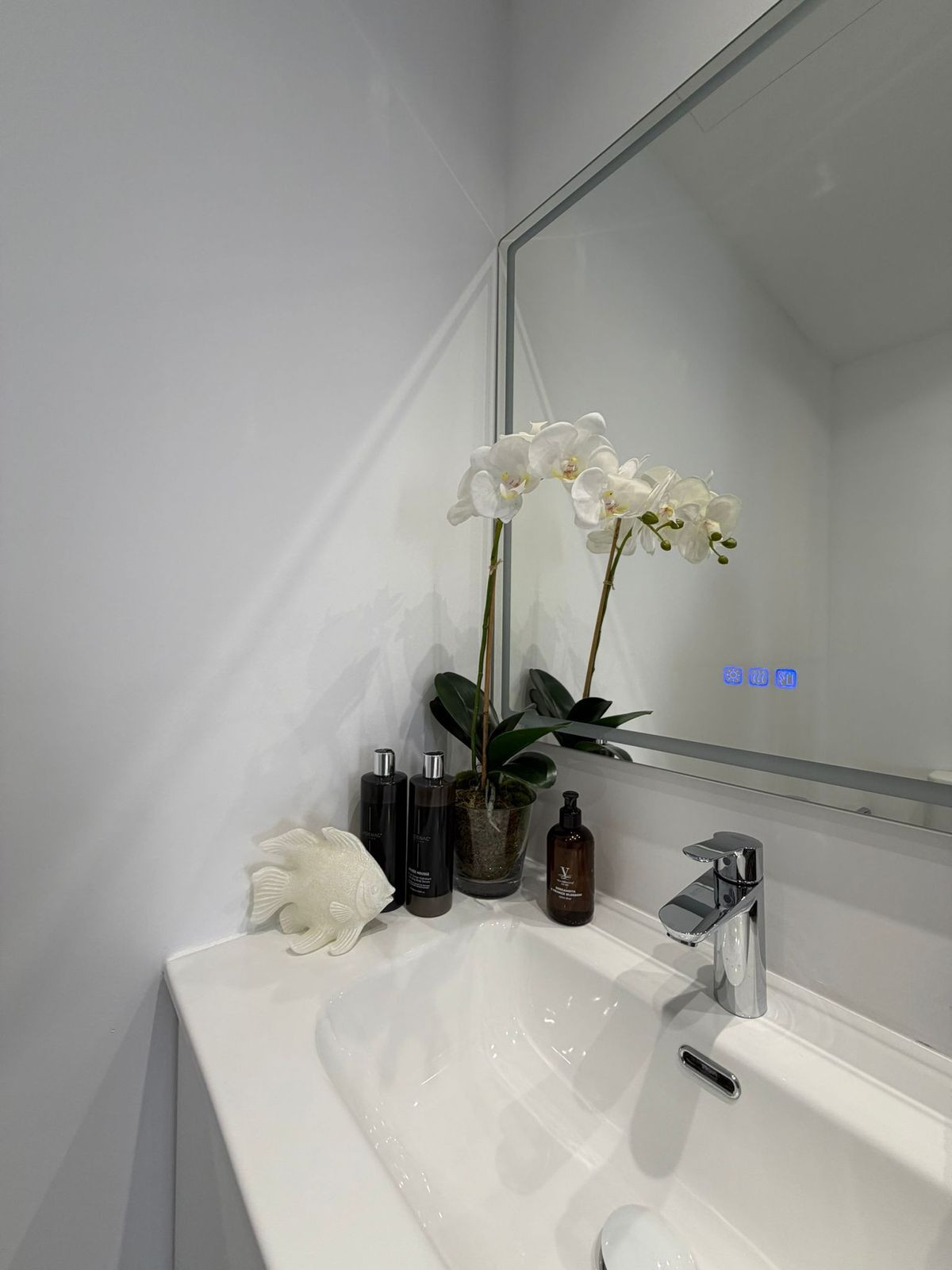 3 Bed Apartment for sale in Benahavís Costa Del Sol, Málaga, Spain