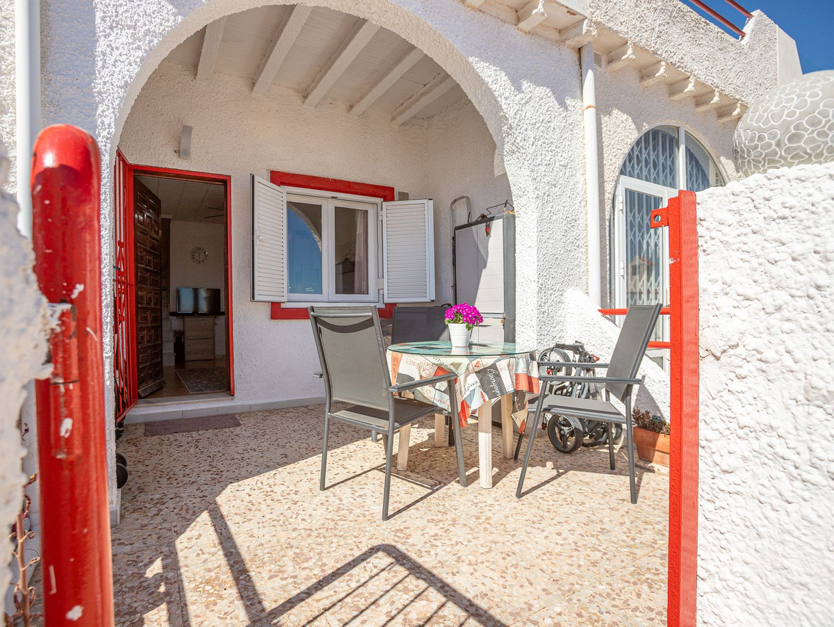 Se vende Adosada de 1 dormitorios en Costa Blanca, Alicante, España