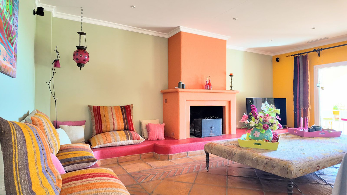 6 Bed Townhouse for sale in Mijas Costa Del Sol, Málaga, Spain