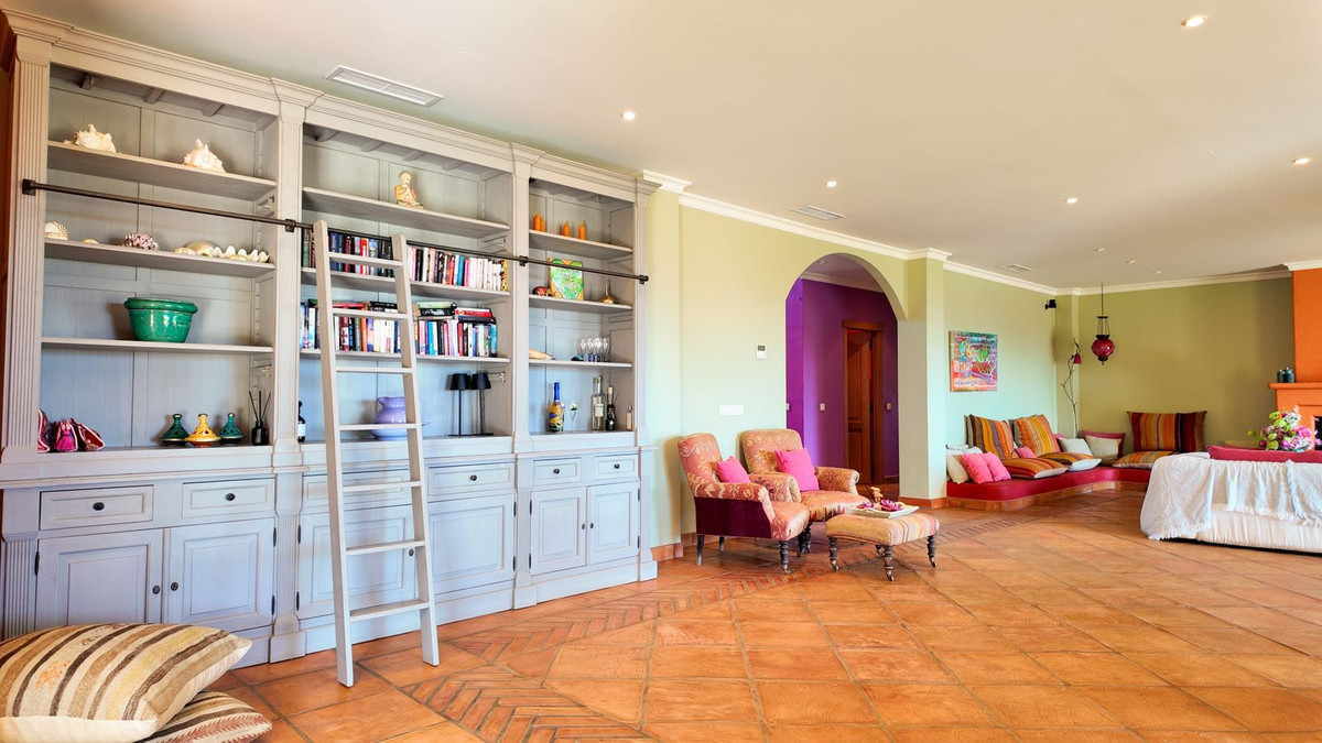 6 Bed Townhouse for sale in Mijas Costa Del Sol, Málaga, Spain