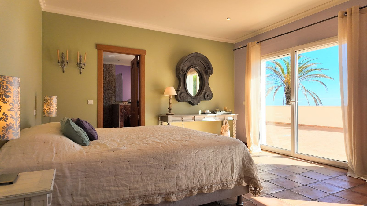 6 Bed Townhouse for sale in Mijas Costa Del Sol, Málaga, Spain