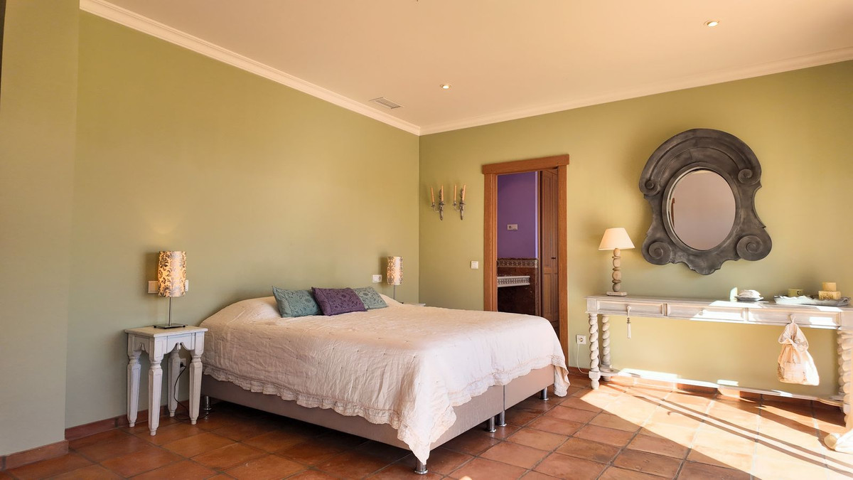 6 Bed Townhouse for sale in Mijas Costa Del Sol, Málaga, Spain