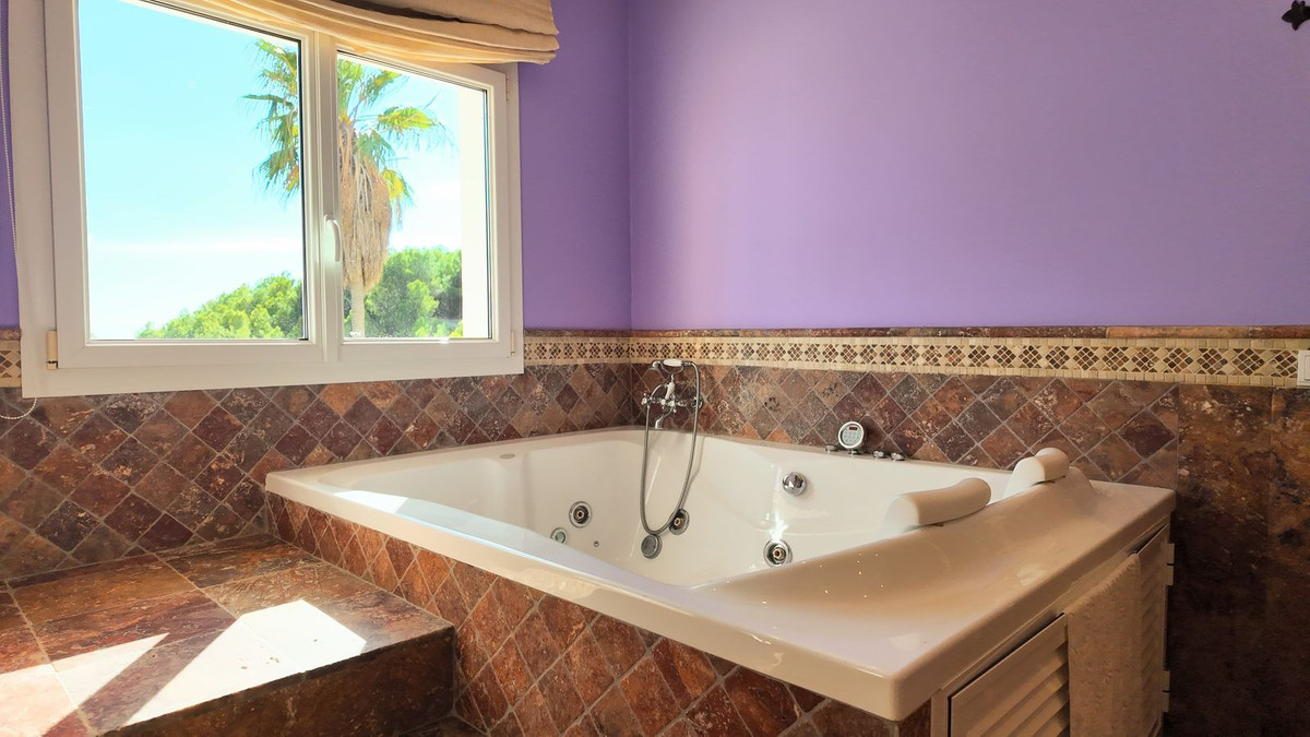 6 Bed Townhouse for sale in Mijas Costa Del Sol, Málaga, Spain