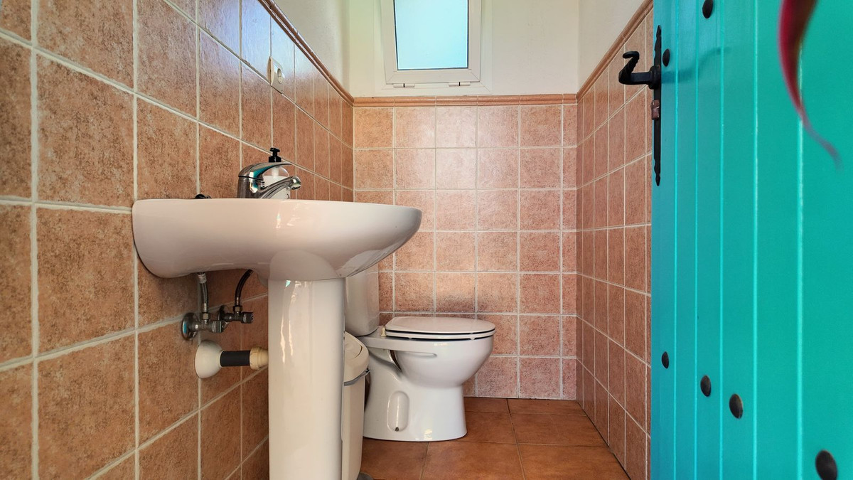 6 Bed Townhouse for sale in Mijas Costa Del Sol, Málaga, Spain