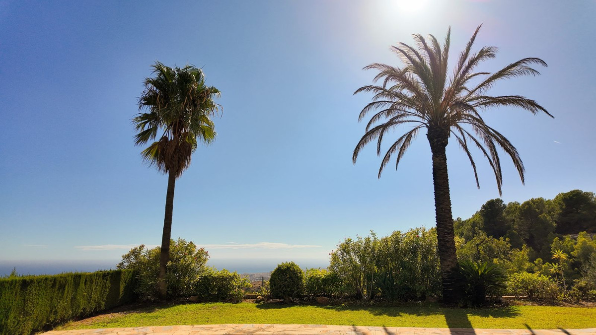 6 Bed Townhouse for sale in Mijas Costa Del Sol, Málaga, Spain